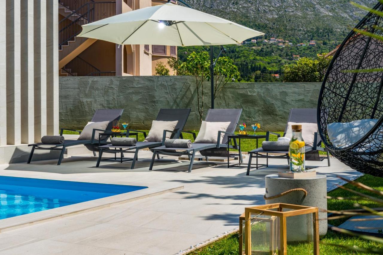 Villa Oasis - Your Luxury Home Away From Home Celopeci Exterior foto
