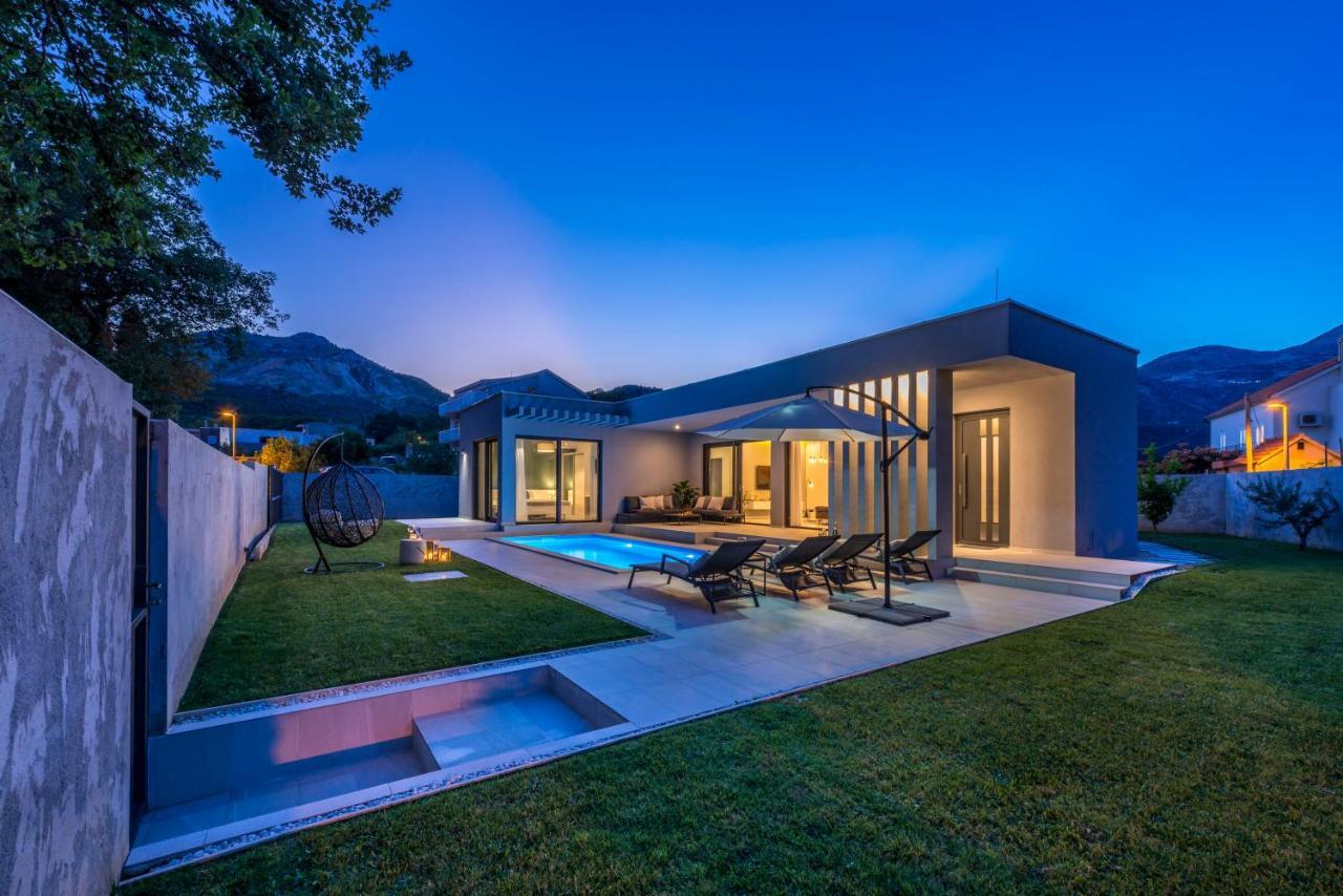Villa Oasis - Your Luxury Home Away From Home Celopeci Exterior foto