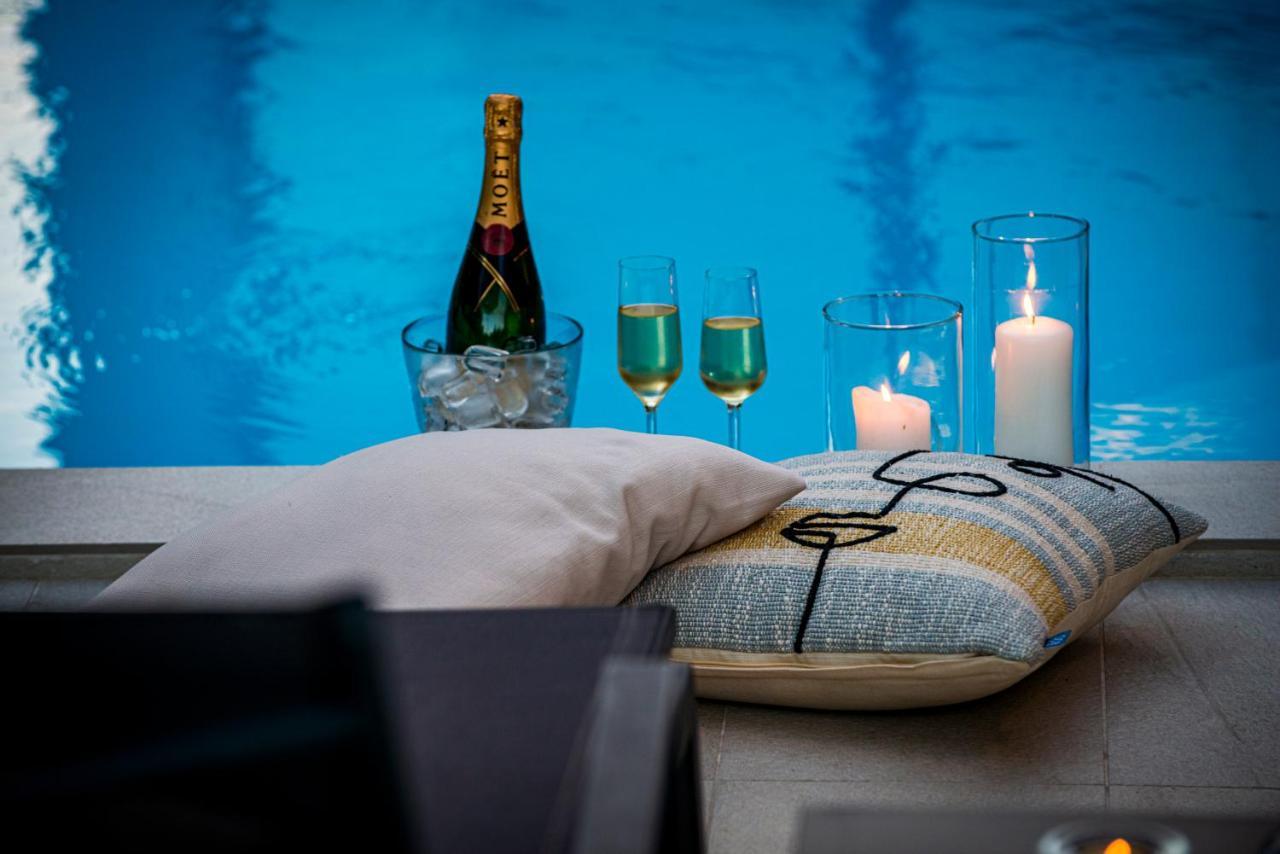 Villa Oasis - Your Luxury Home Away From Home Celopeci Exterior foto